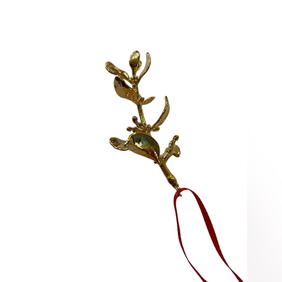 24K Gold Plated Mistletoe Ornament - Picture 4 of 8